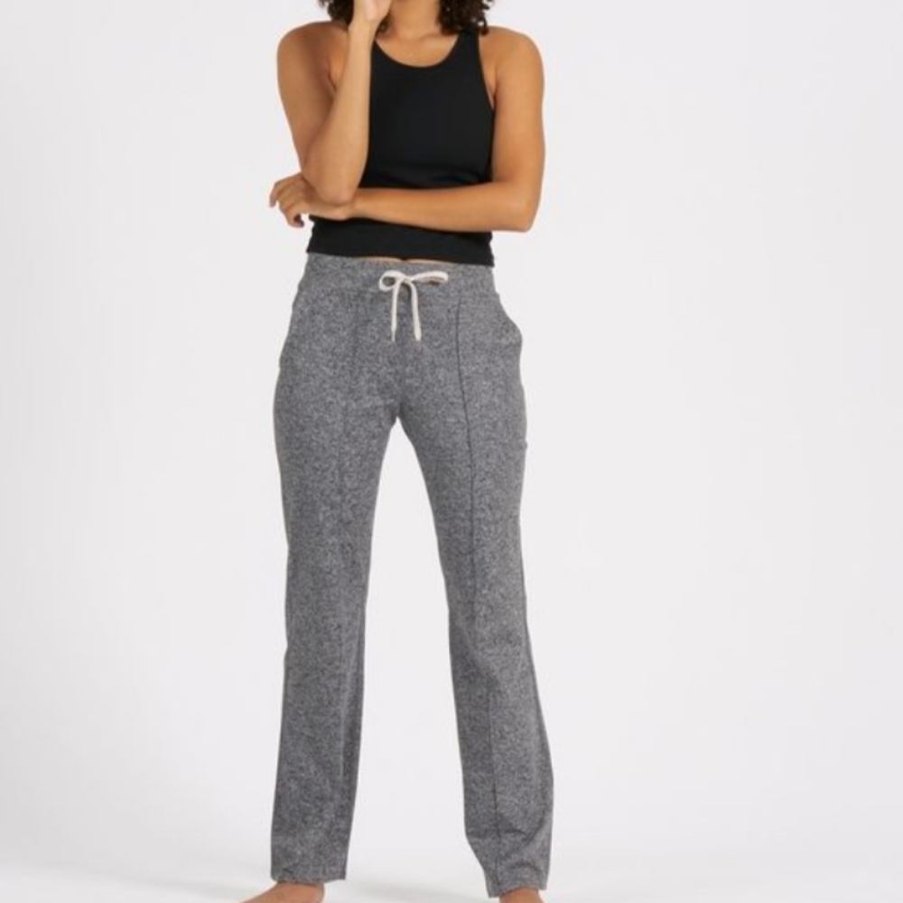 Vuori Halo Wideleg Flare DreamKnit Heather Grey M - Picture 2 of 16